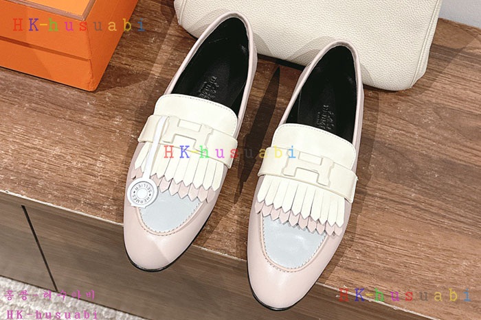 NEW 에르메스 로퍼 신상 H 4585813