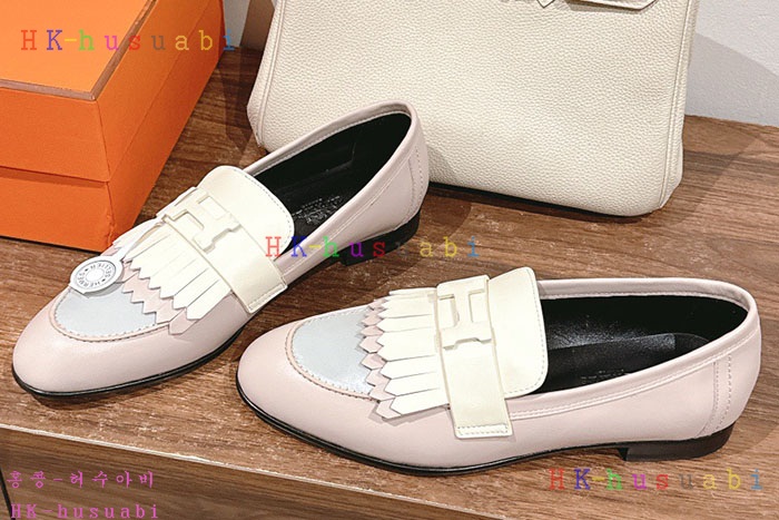NEW 에르메스 로퍼 신상 H 4585813