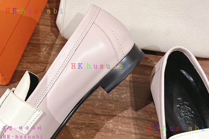 NEW 에르메스 로퍼 신상 H 4585813