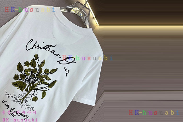 NEW 디올 반팔티 신상 DR 6658006