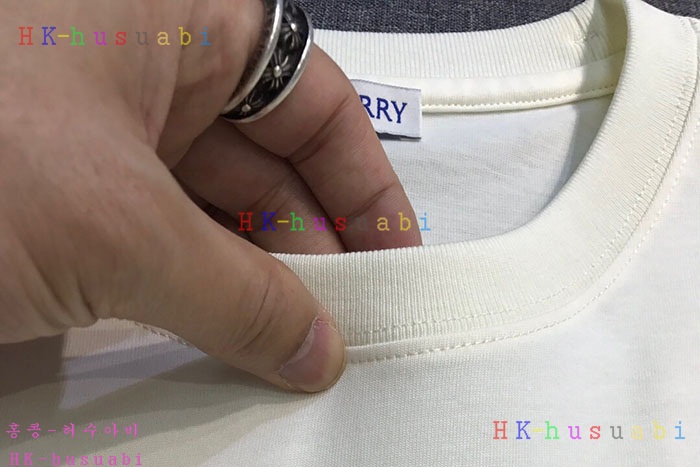 NEW 버버리 반팔티 신상 B 5964007