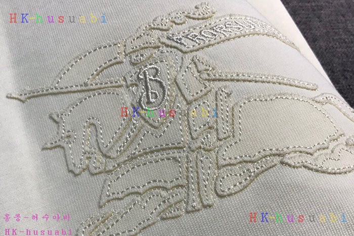 NEW 버버리 반팔티 신상 B 5964007