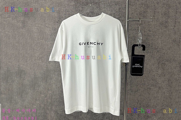 NEW 지방시 반팔티 신상 GV 558241