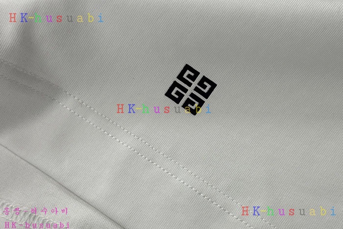 NEW 지방시 반팔티 신상 GV 558241