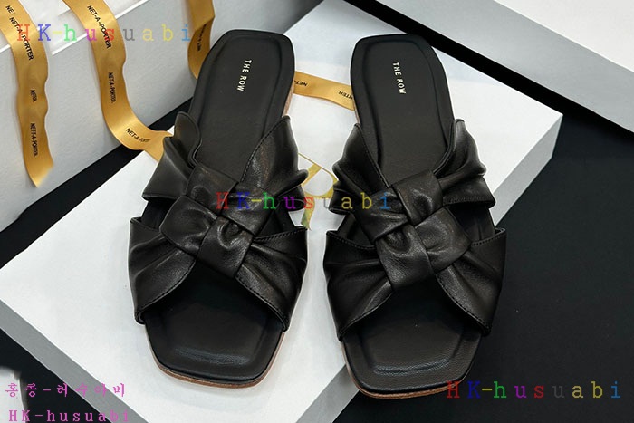 NEW 더 로우 샌들 신상 L 558225