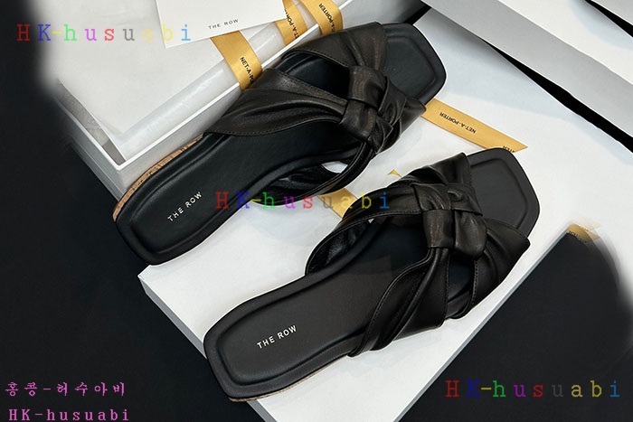 NEW 더 로우 샌들 신상 L 558225