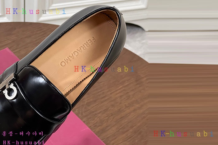 NEW 페라가모 신발 신상 F 5242246