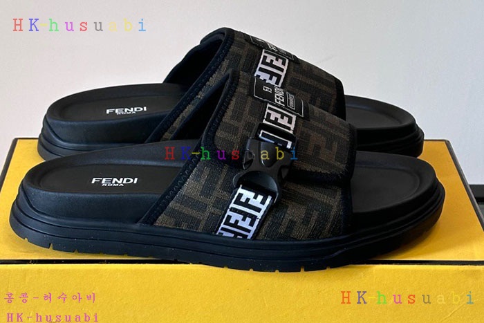 NEW 펜디 샌들 신상 FD 8588701