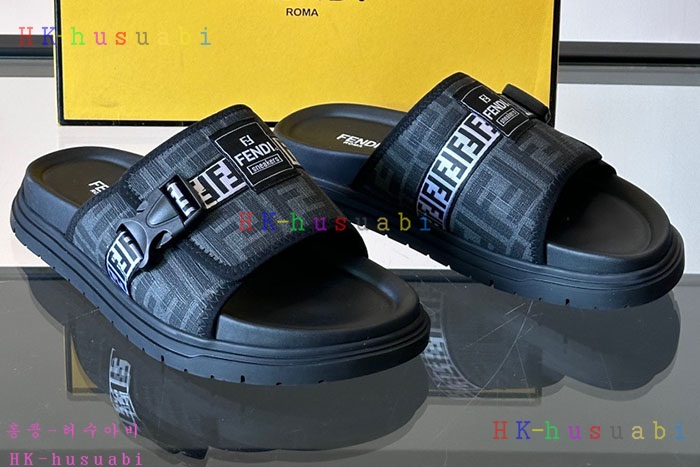 NEW 펜디 샌들 신상 FD 8588702
