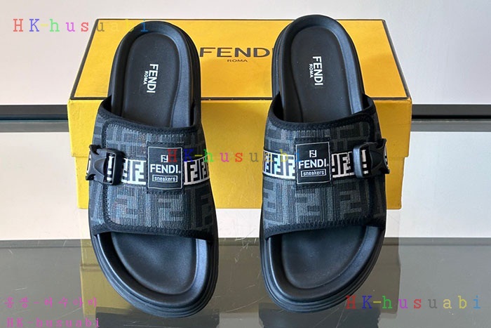 NEW 펜디 샌들 신상 FD 8588702