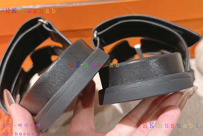 NEW 에르메스 샌들 신상 H 8028047