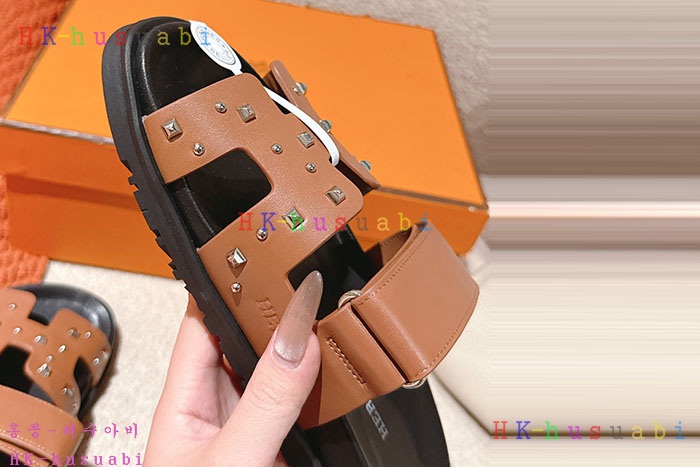 NEW 에르메스 샌들 신상 H 8028049