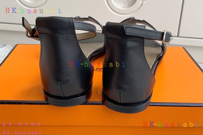 NEW 에르메스 샌들 신상 H 8033024