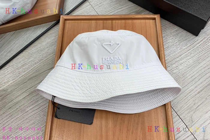 NEW 프라다 모자 신상 P 544701