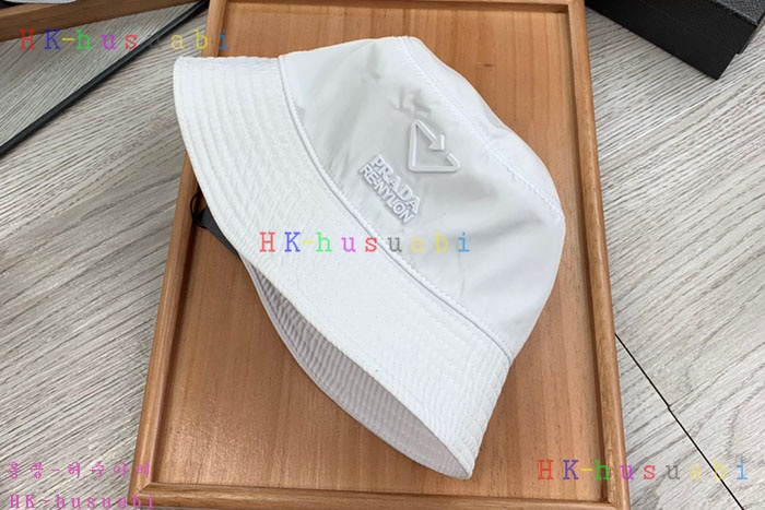 NEW 프라다 모자 신상 P 544701