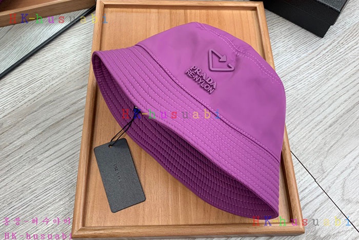 NEW 프라다 모자 신상 P 544705