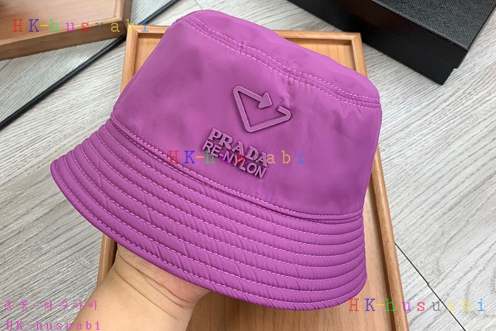 NEW 프라다 모자 신상 P 544705