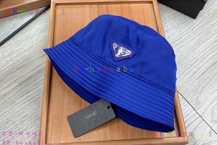 NEW 프라다 모자 신상 P 544706