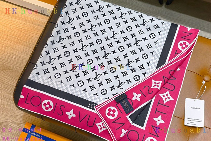 NEW 루이비통 스카프 신상 LV 1455813