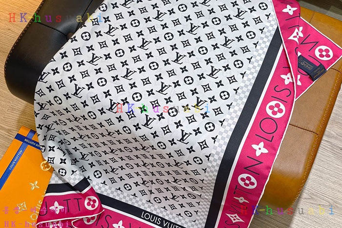 NEW 루이비통 스카프 신상 LV 1455813
