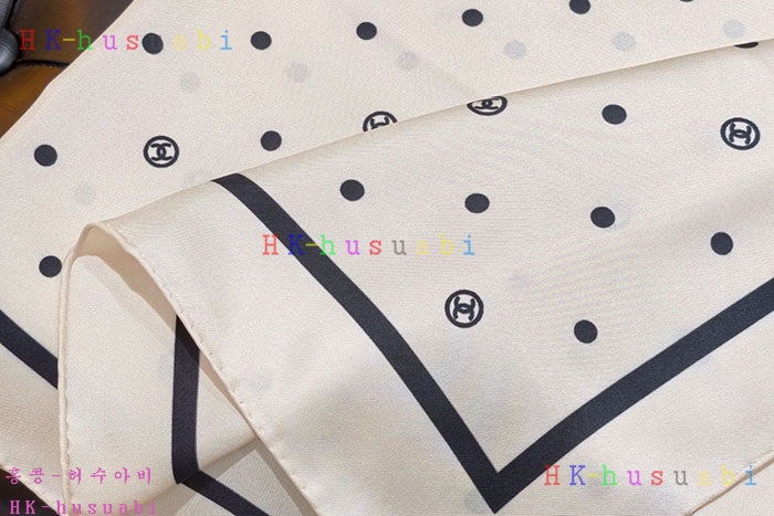NEW 샤넬 스카프 신상 C 558246