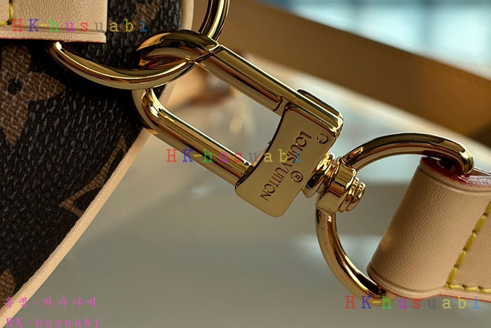 ★미러급★루이비통 LV x TM 토일레트리 파우치 무라카미 컬렉션 M14180