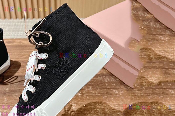 NEW 미우미우 신발 신상 MU 5584023