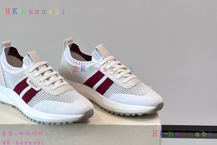 NEW 발리 스니커즈 신상 B 882502