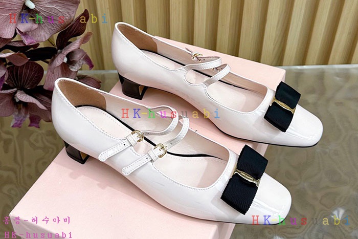 NEW 페라가모 신발 신상 F 558006