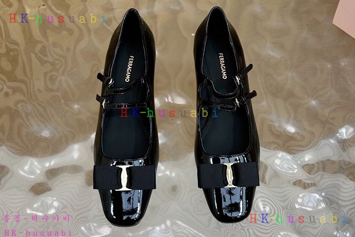 NEW 페라가모 신발 신상 F 558007