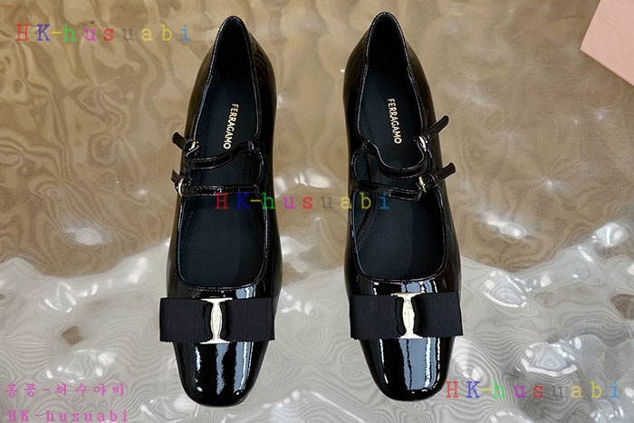NEW 페라가모 신발 신상 F 558007