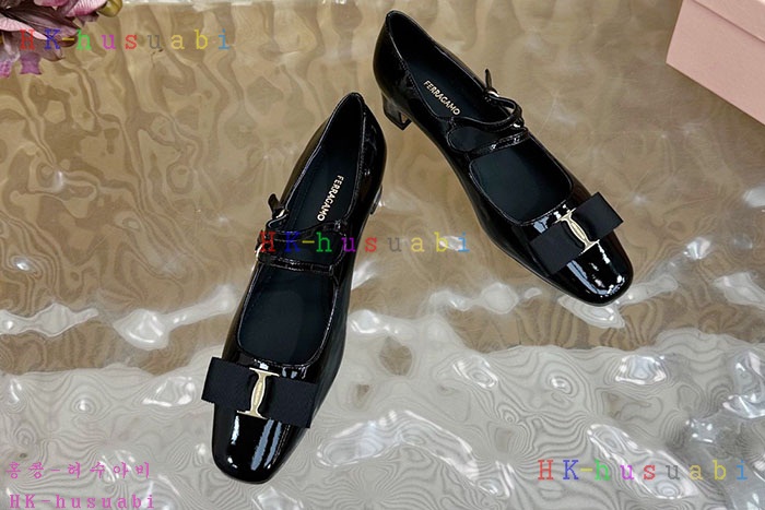 NEW 페라가모 신발 신상 F 558007
