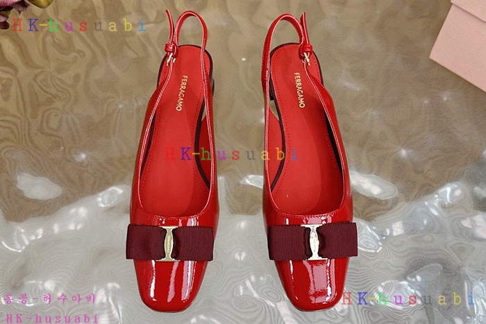 NEW 페라가모 신발 신상 F 558009