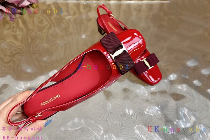 NEW 페라가모 신발 신상 F 558009