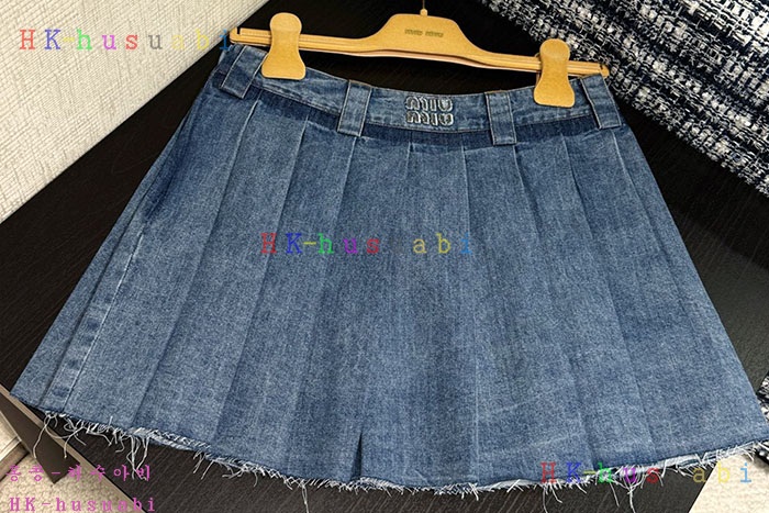 NEW 미우미우 치마 신상  M 5558253