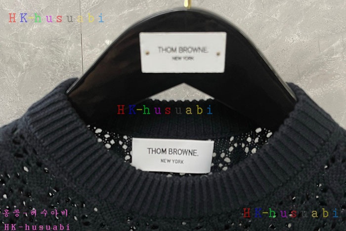 NEW 톰브라운 반팔니트 신상 TB 18857229
