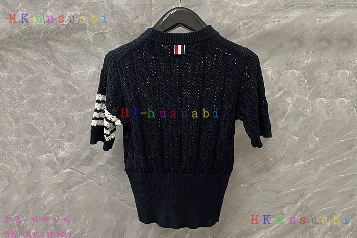 NEW 톰브라운 반팔니트 신상 TB 18857229