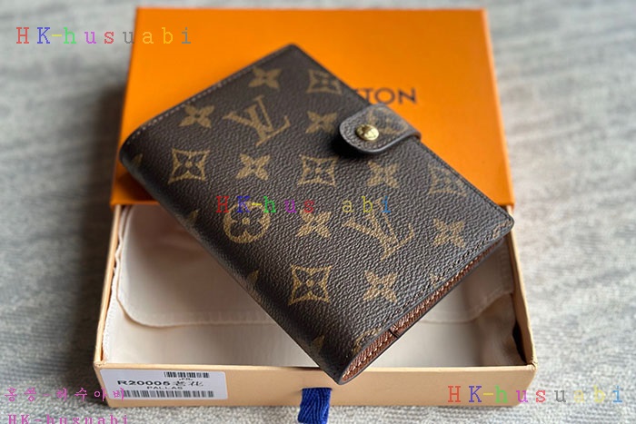 �ڹ̷��ޡڷ��̺��� ������ ���̾ R20005