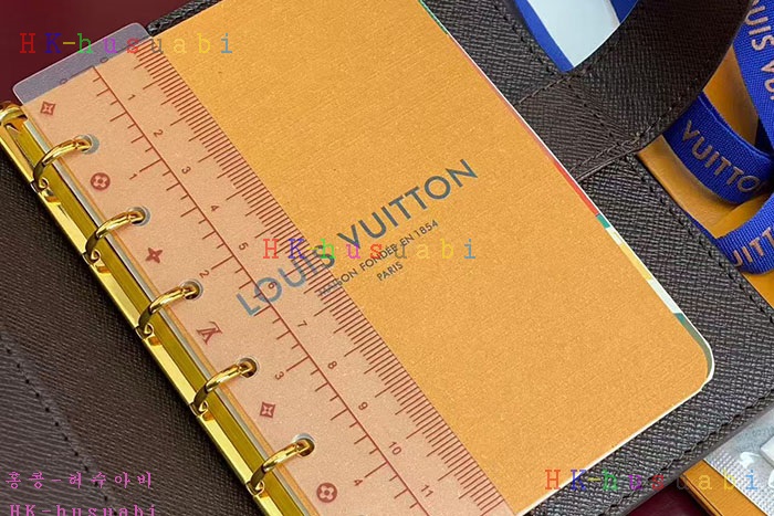 �ڹ̷��ޡڷ��̺��� ������ ���̾ R20700