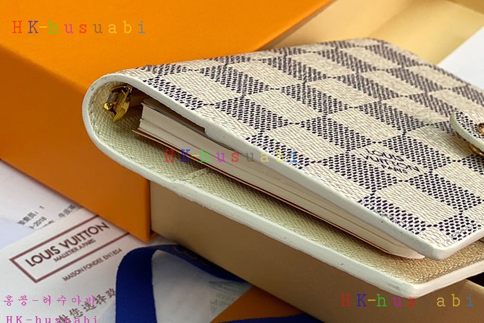 �ڹ̷��ޡڷ��̺��� ������ ���̾ R20706