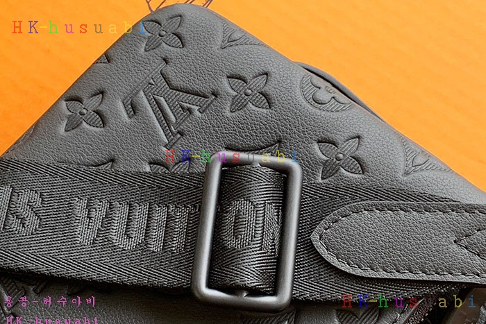 �ڹ̷��ޡڷ��̺��� Ʈ���� �޽��� M46602-2