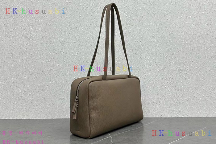 �ڹ̷��ޡڴ� �ο� Astra ���� ���� ��  W1725-8