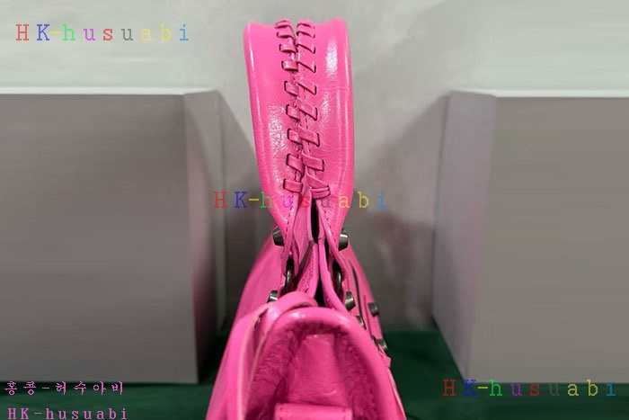 �ڹ̷��ޡڹ߷��þư� �� ��Ƽ �� ����  8114422