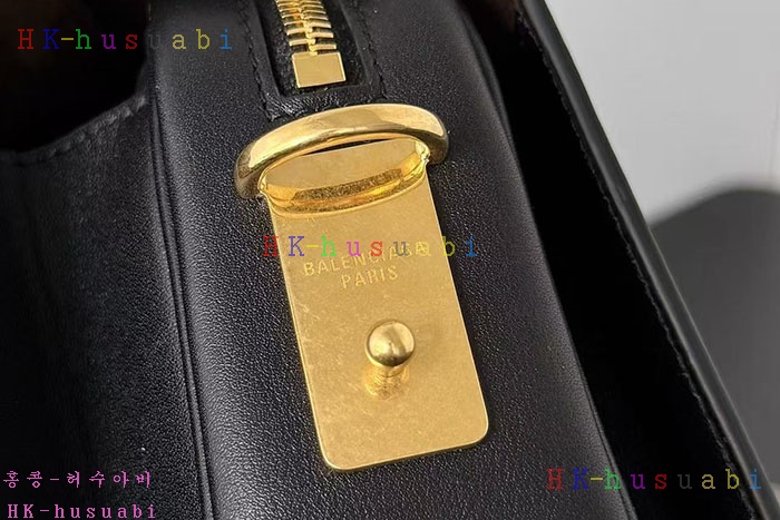 �ڹ̷��ޡڹ߷��þư� �� �� ����� �̵��    8681022-2