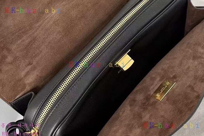 �ڹ̷��ޡڹ߷��þư� �� �� ����� �̵��    8681022-2