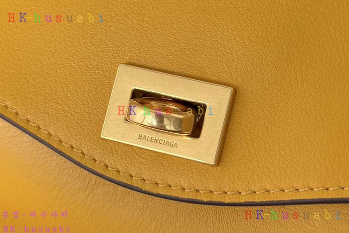 �ڹ̷��ޡڹ߷��þư� �� �� ����� �̵�� Ŀ��   8681022