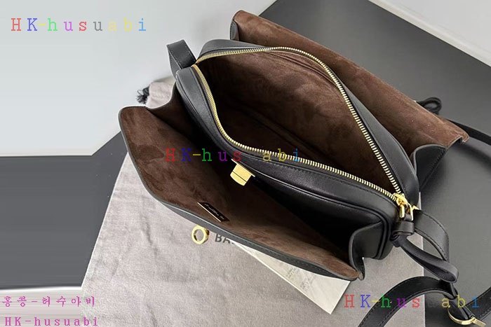 �ڹ̷��ޡڹ߷��þư� �� �� ����� �̵��    8681022-2