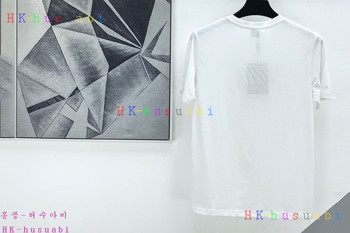 NEW  버버리 반팔티 신상 BB  245580