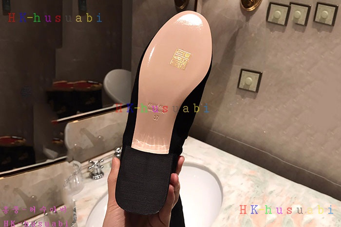 NEW 미우미우 부츠 신상 MU 927550