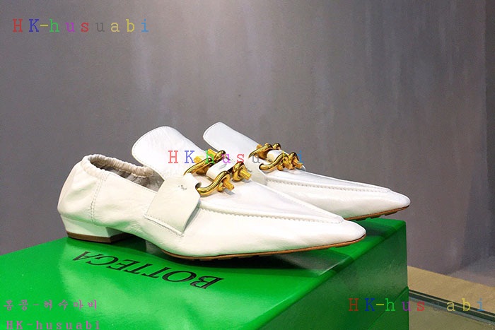 NEW 보테가베네타 신발 신상  BV 52524